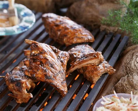 slow cooking spare ribs on gas grill